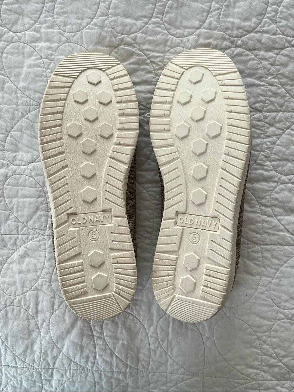 Old Navy Men’s “Wish Bone” Taupe Textured Knit Slip-On Loafers Preppy Nautical